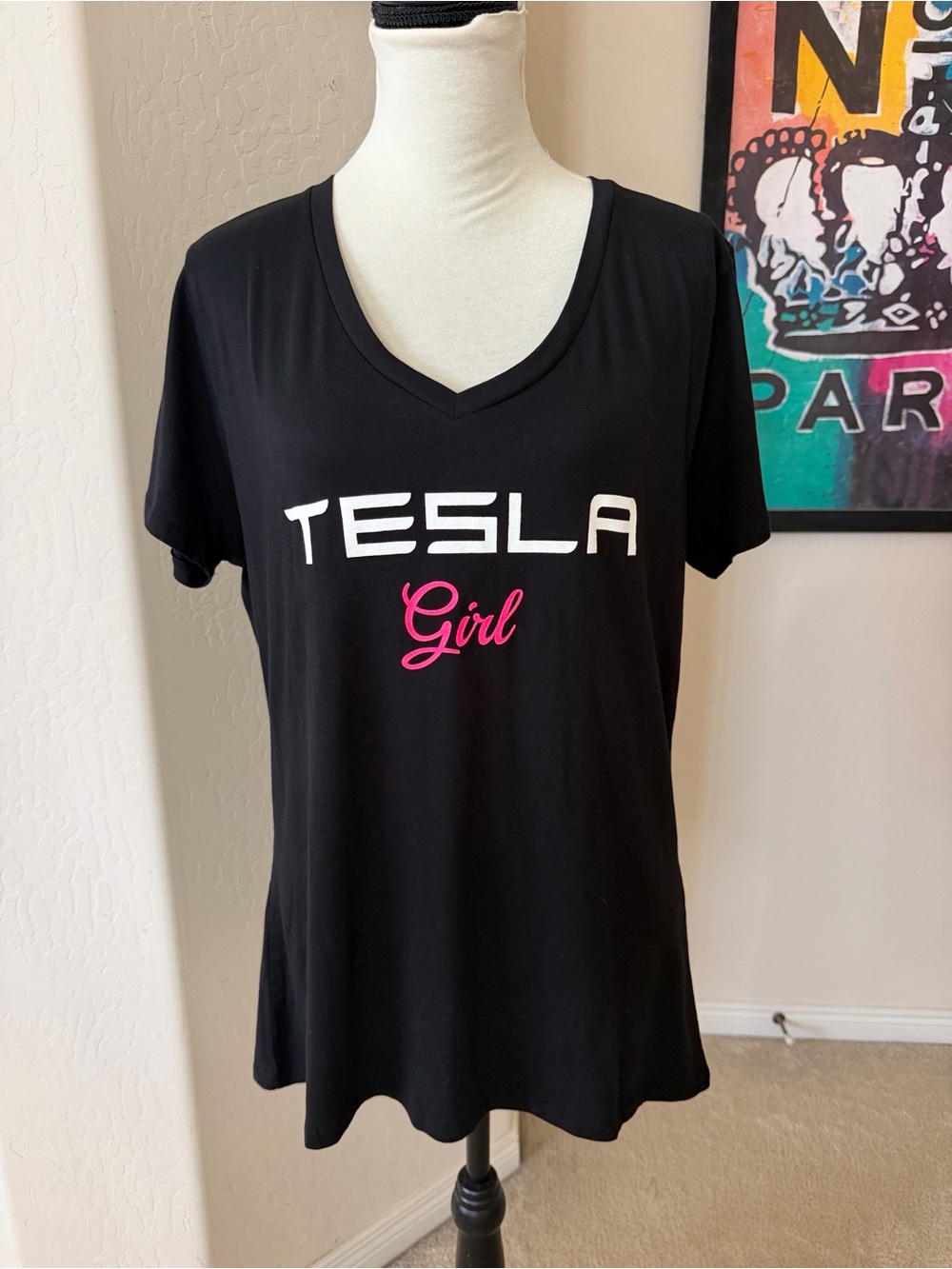 NWOT Tesla Girl Black V-Neck Tee Size 2XL